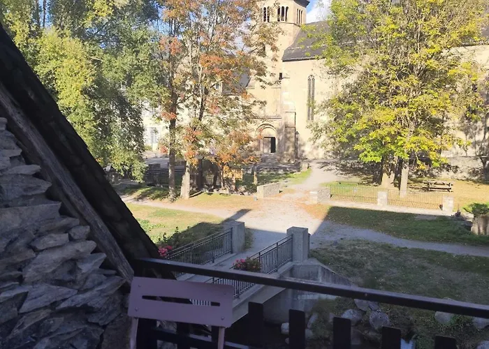 Le « studio Sur La Neste » Dans Le Centre D'arreau * Arreau