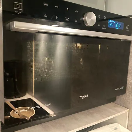 Le « studio Sur La Neste » Dans Le Centre D'arreau Apartment Arreau